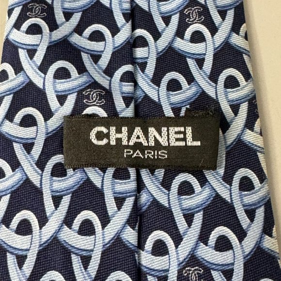 Authentic Chanel CC Logo 100% Silk Necktie, Blue - Picture 7 of 12